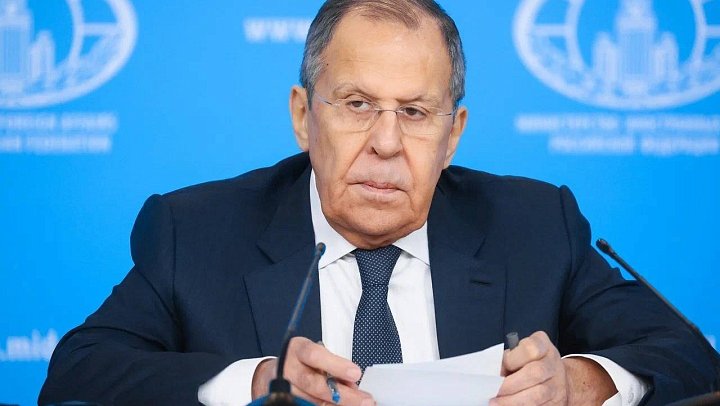 Лавров