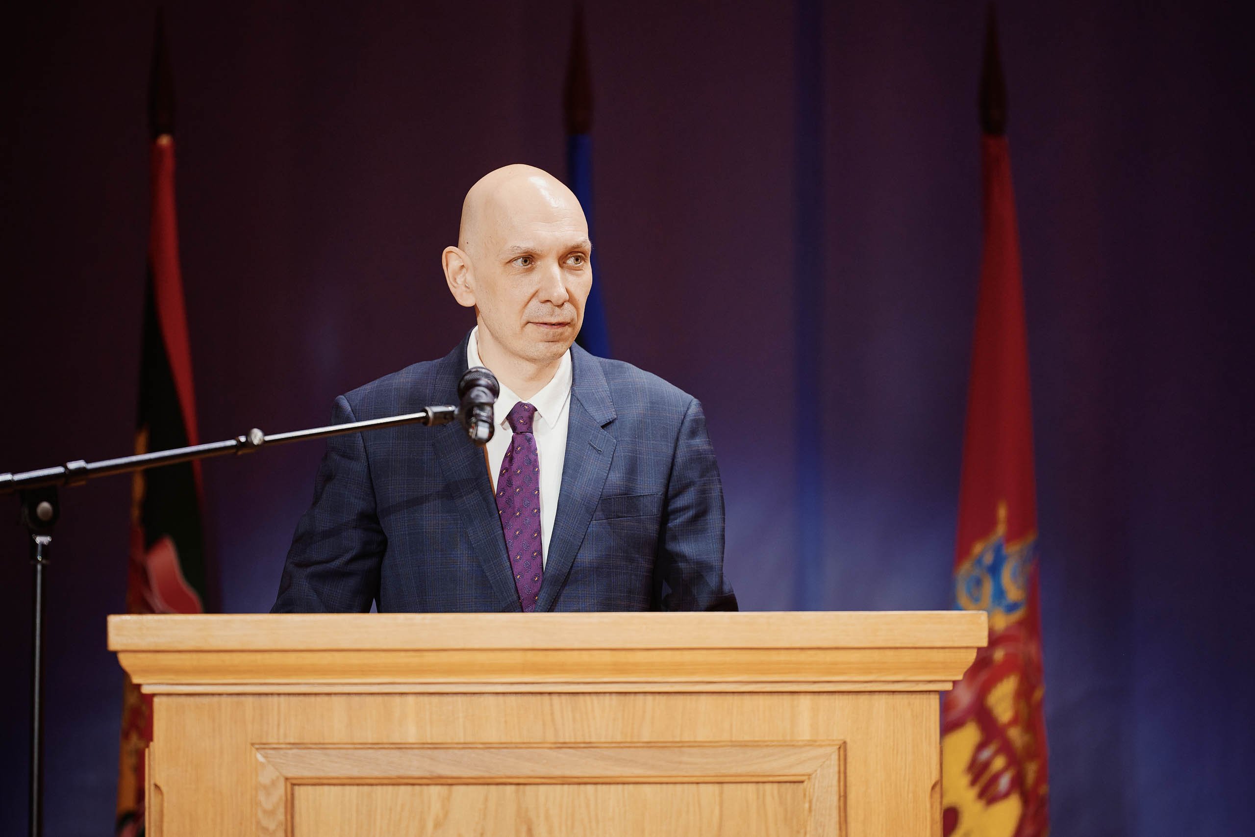 2025-02-25_12-37-24_ak