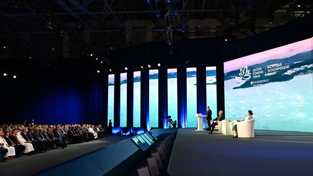 Владимир Путин предложил поднять планку дальневосточной ипотеки до 9 млн рублей