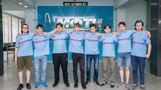 Российские школьники привезли пять золотых медалей с олимпиады в Токио