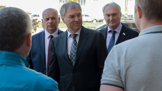 Володин призвал повсеместно создать центры военно-патриотического воспитания