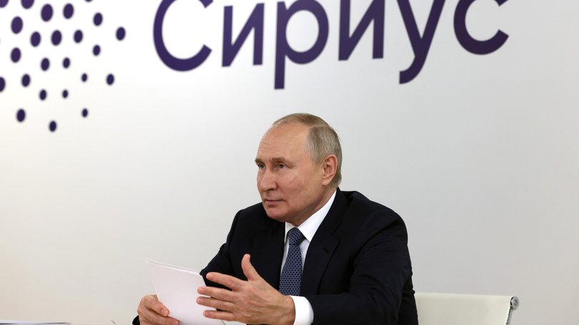 Президент призвал создавать единую творческую среду для развития детей во всех российских школах