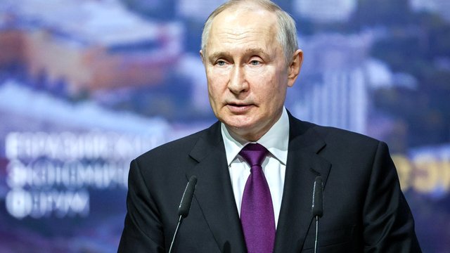 Президент: обвальный сценарий для российской экономики не произойдет