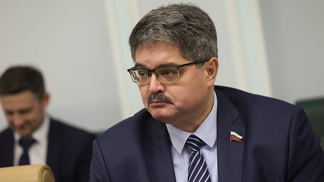 Анатолий Широков исполнит новогоднее желание мальчика из села Клепка
