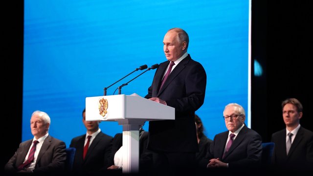 VX2jAlYKNxKuQrUlKegQjv5LxwIZdGhM