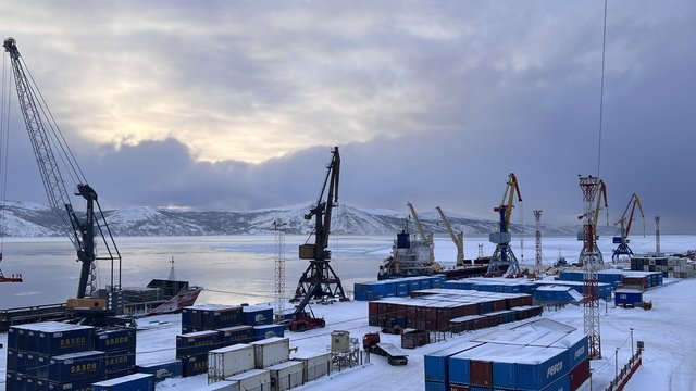 Ледокол «Москва» прибывает в порт Магадана