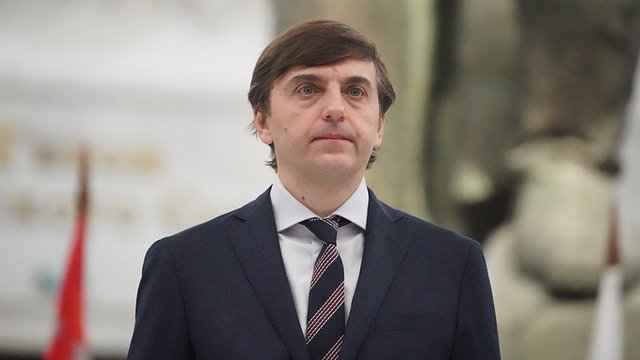 С 1 сентября российские одиннадцатиклассники будут учиться по новому учебнику истории