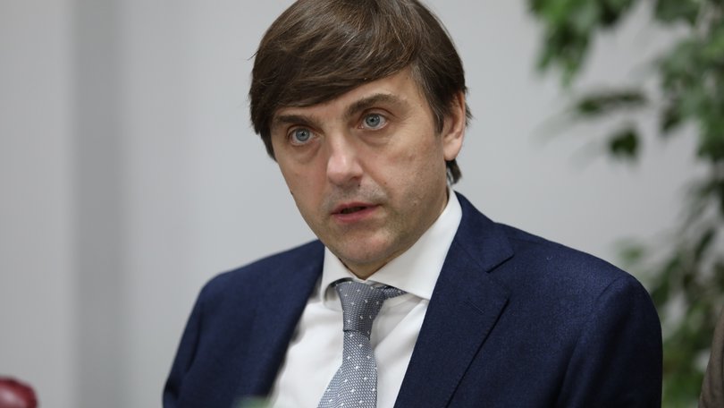 К концу года Минпросвещения разработает портал для психологической помощи школьникам