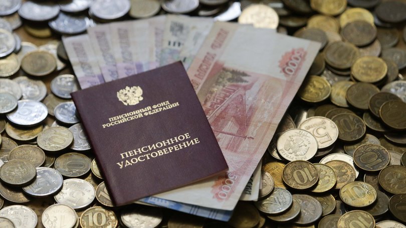 В Госдуме одобрили повышение пенсий пенсионерам и военным