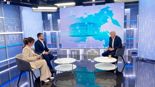 Губернатор Сергей Носов в прямом эфире ответил на вопросы колымчан