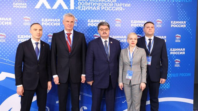 «Единая Россия» единогласно поддержала выдвижение Владимира Путина на выборах Президента