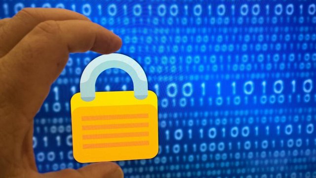 В Совфеде призвали россиян поменять пароли в соцсетях